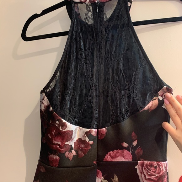 Flower dress - Picture 2 of 2